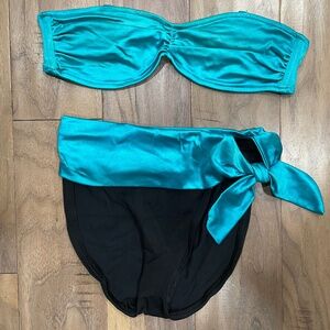 Excellent Condition Vintage Bandeau Bikini from the '80's